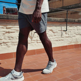 <transcy>Schwarze Tech Cargo-Shorts aus Nylon</transcy>